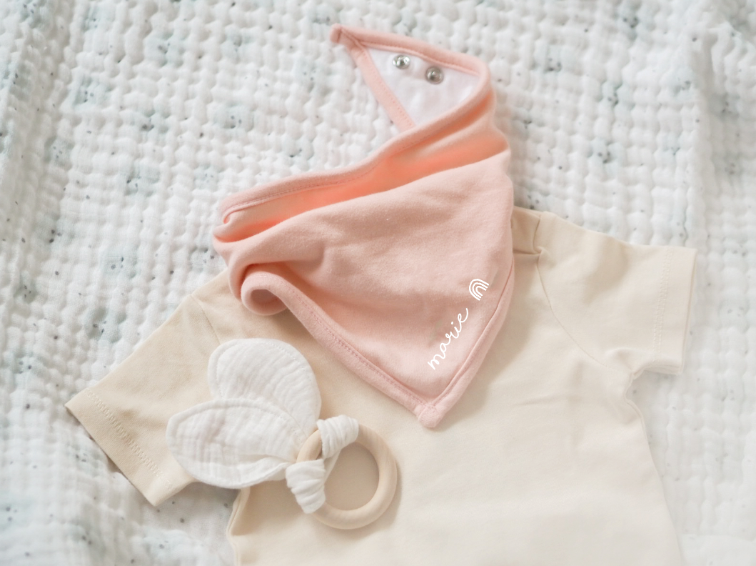 Baby Halstuch personalisiert | apricot-rosa